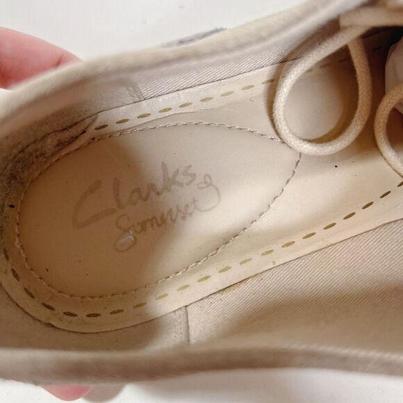 Clarks Griffin Mabel Cream Taupe Leather Suede Women's Oxfords Fringe Size 9 - Picture 2 of 8